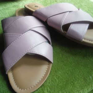 Chatties light  pink/mauve shoes, size 9/10